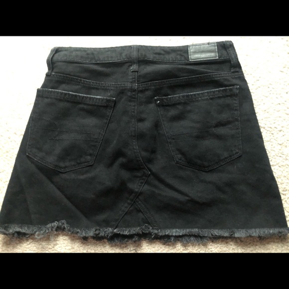 American Eagle Black Denim Skirt (size 2) - Picture 2 of 2
